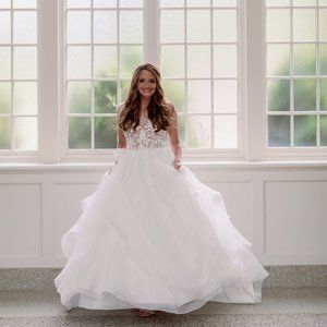 Paloma Blanca Wedding Dress